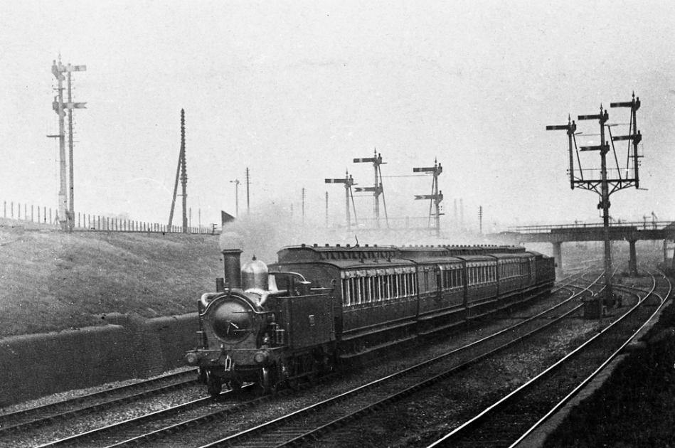 GWR large Metro class condenser tank and train at Friars Junction, c 1905