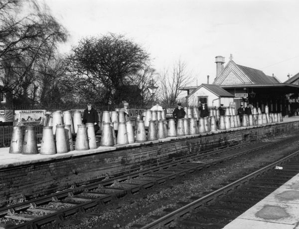 Milk churns at Highbridge, 1928