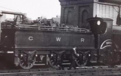 GWR 2-4-0 Barnum 3213 tender at Oxford