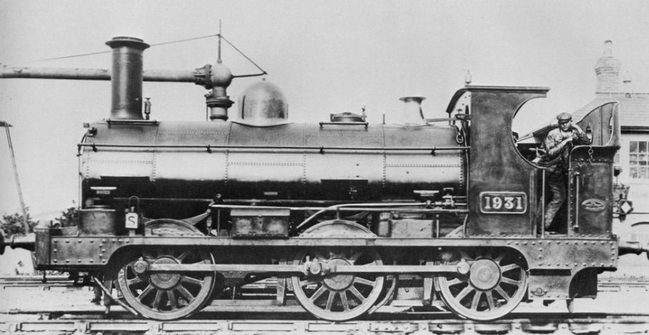 GWR saddle tank 1931, with a cab and Wolverhampton bunker and rear spectacle plate